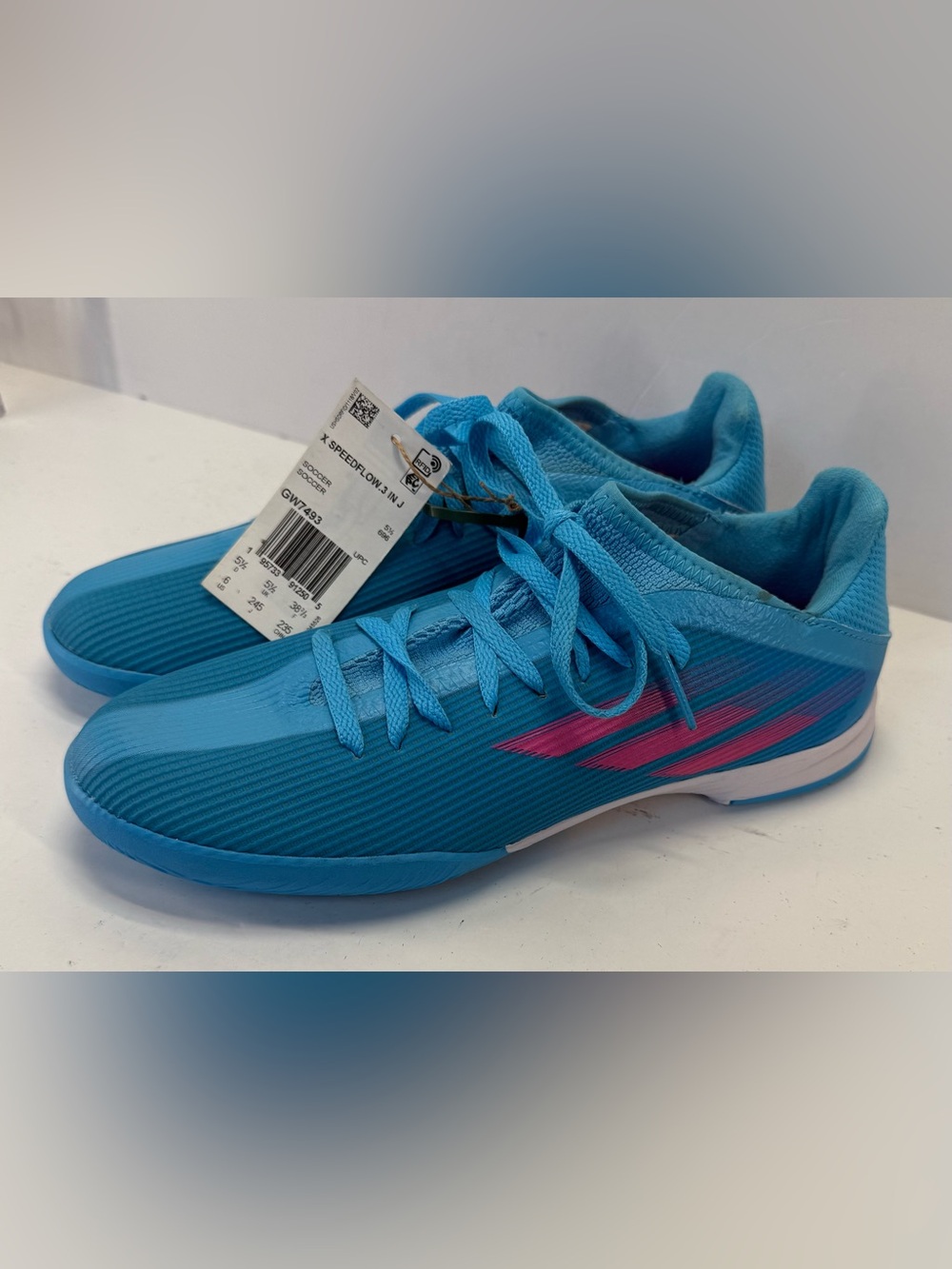 NWT Adidas X Speedflow 3 indoor soccer Shoe in sky rush blue with Pink size 6